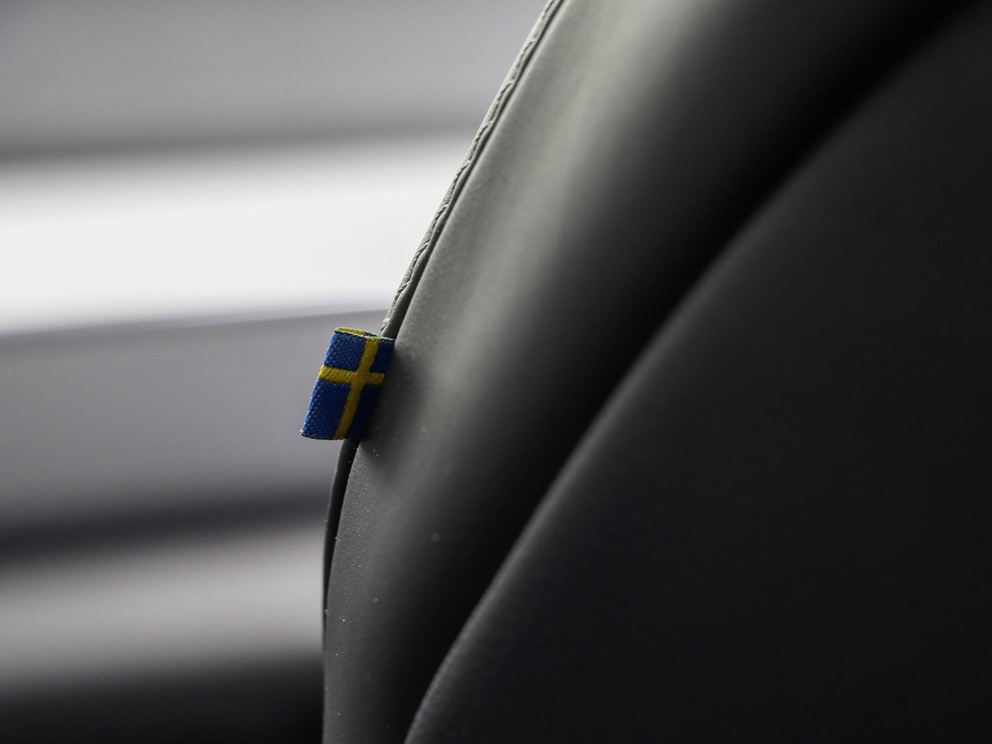 Volvo XC60 T8 AWD Ultra Black Edition Pano 360 Bowers & Wilkins Trekhaak HeadUp Display 21''