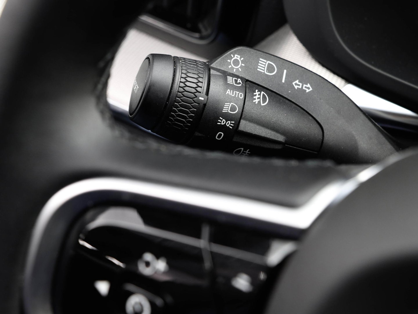 Volvo XC60 T8 AWD Ultra Black Edition Pano 360 Bowers & Wilkins Trekhaak HeadUp Display 21''