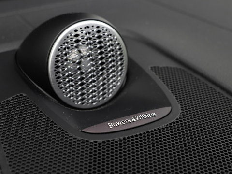 Volvo XC60 T8 AWD Ultra Black Edition Pano 360 Bowers & Wilkins Trekhaak HeadUp Display 21''