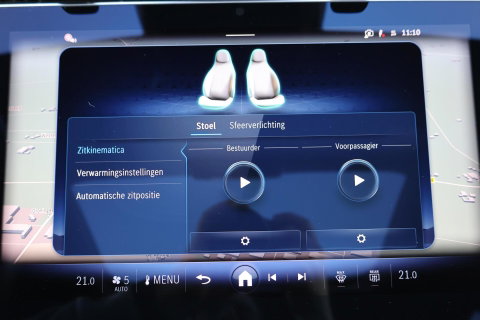 Mercedes-Benz E-Klasse Estate 300 e AMG Line / Panoramadak / Memory Stoelen / Hyperscreen / Keyless-Go / Burmester 3D Surround