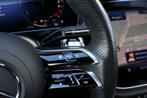 Mercedes-Benz E-Klasse Estate 300 e AMG Line / Panoramadak / Memory Stoelen / Hyperscreen / Keyless-Go / Burmester 3D Surround