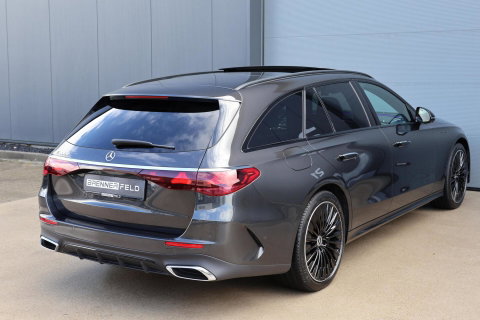 Mercedes-Benz E-Klasse Estate 300 e AMG Line / Panoramadak / Memory Stoelen / Hyperscreen / Keyless-Go / Burmester 3D Surround