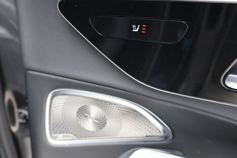 Mercedes-Benz E-Klasse Estate 300 e AMG Line / Panoramadak / Memory Stoelen / Hyperscreen / Keyless-Go / Burmester 3D Surround