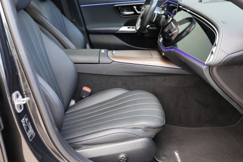 Mercedes-Benz E-Klasse Estate 300 e AMG Line / Panoramadak / Memory Stoelen / Hyperscreen / Keyless-Go / Burmester 3D Surround