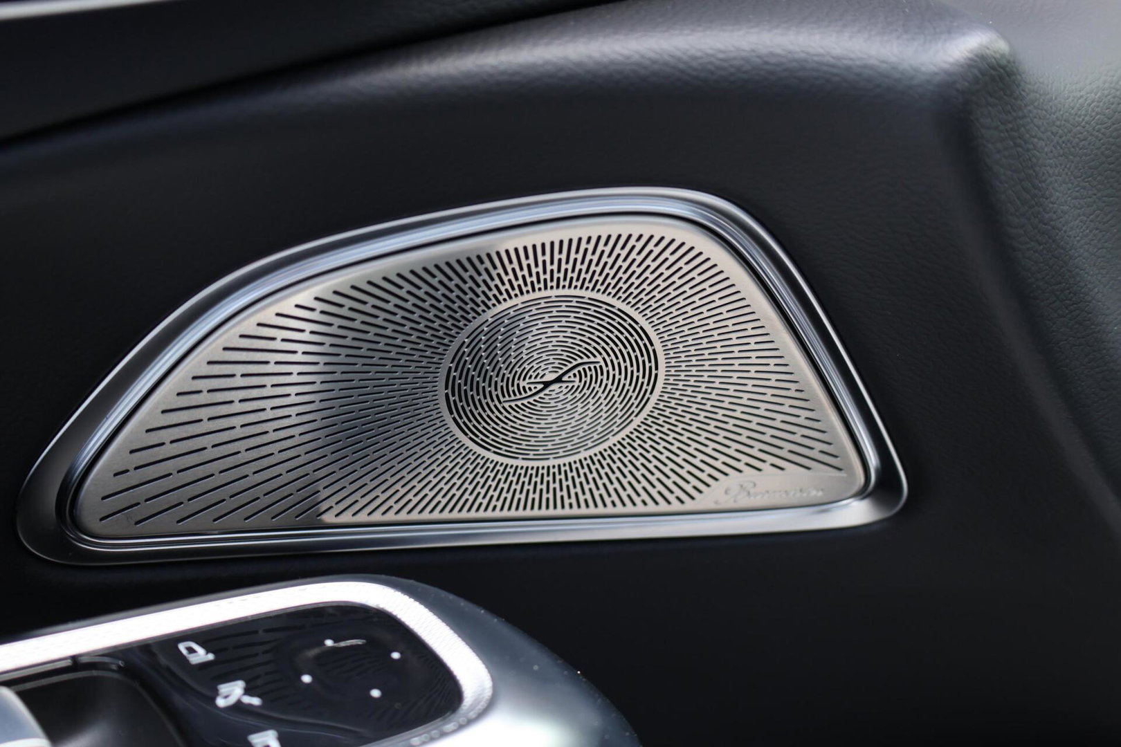 Mercedes-Benz E-Klasse Estate 300 e AMG Line / Panoramadak / Memory Stoelen / Hyperscreen / Keyless-Go / Burmester 3D Surround