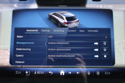 Mercedes-Benz E-Klasse Estate 300 e AMG Line / Panoramadak / Memory Stoelen / Hyperscreen / Keyless-Go / Burmester 3D Surround