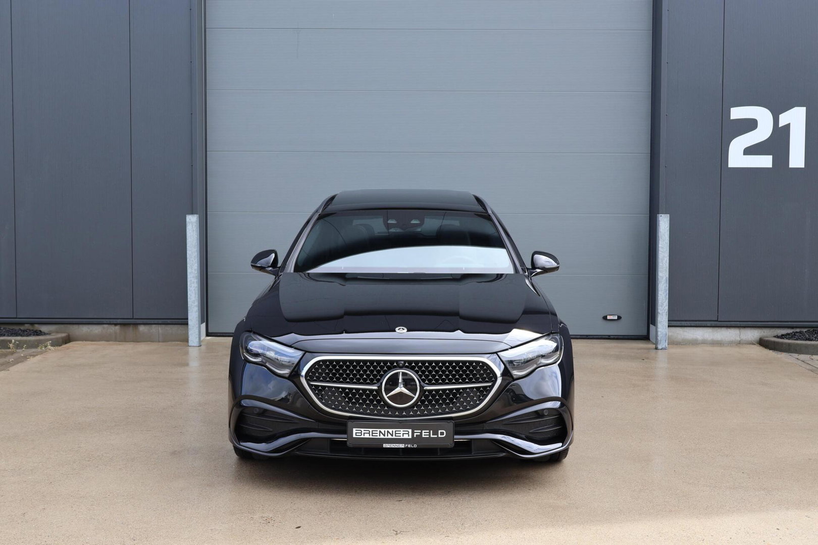 Mercedes-Benz E-Klasse Estate 300 e AMG Line / Panoramadak / Memory Stoelen / Hyperscreen / Keyless-Go / Burmester 3D Surround