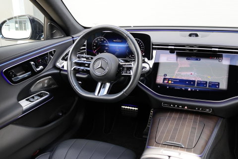 Mercedes-Benz E-Klasse Estate 300 e AMG Line / Panoramadak / Memory Stoelen / Hyperscreen / Keyless-Go / Burmester 3D Surround