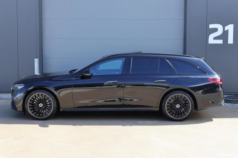Mercedes-Benz E-Klasse Estate 300 e AMG Line / Panoramadak / Memory Stoelen / Hyperscreen / Keyless-Go / Burmester 3D Surround