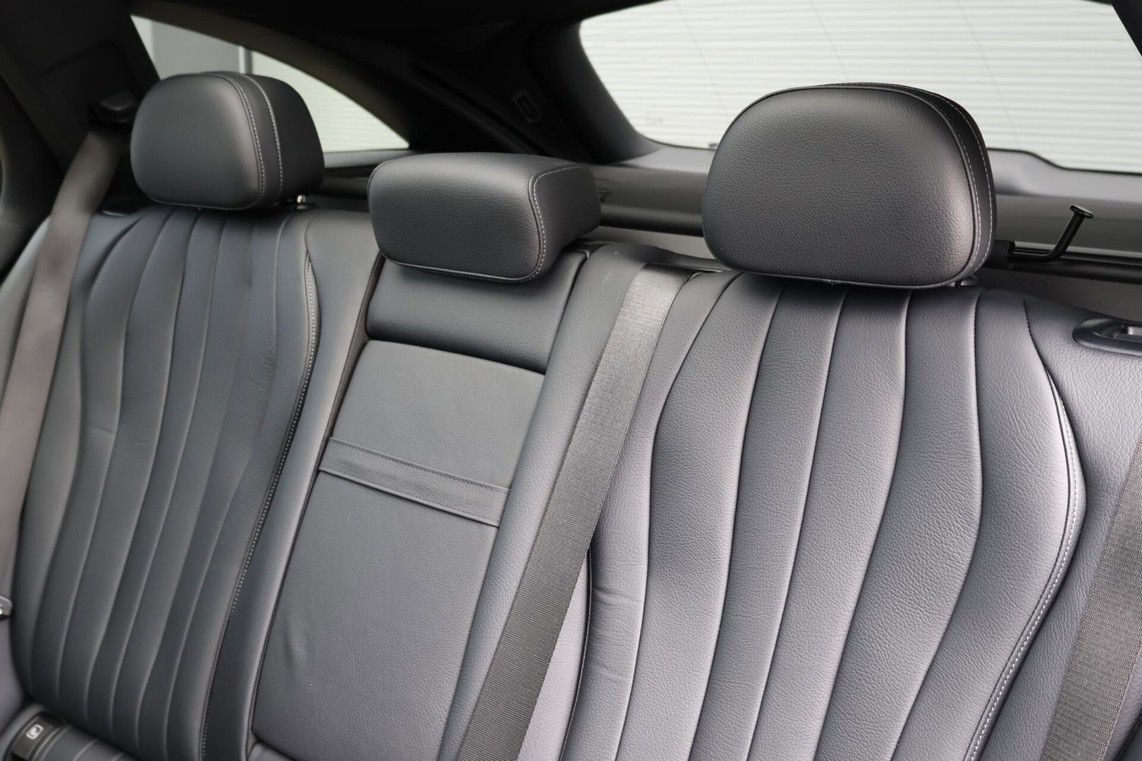 Mercedes-Benz E-Klasse Estate 300 e AMG Line / Panoramadak / Memory Stoelen / Hyperscreen / Keyless-Go / Burmester 3D Surround