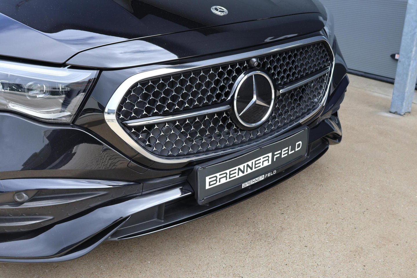 Mercedes-Benz E-Klasse Estate 300 e AMG Line / Panoramadak / Memory Stoelen / Hyperscreen / Keyless-Go / Burmester 3D Surround