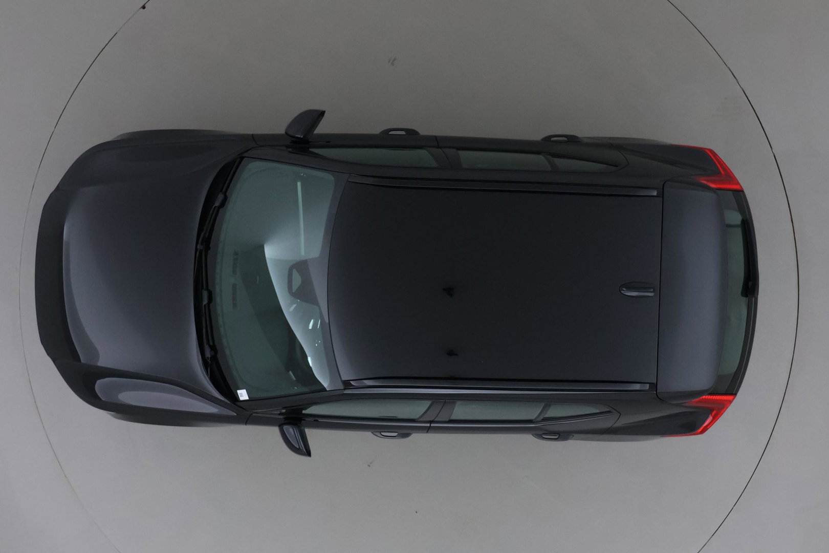 Volvo XC40 2.0 B3 Plus Black Edition | Harman/Kardon | Camera | Stoel+Stuurverwarming | Memory | Keyless | 20 Inch