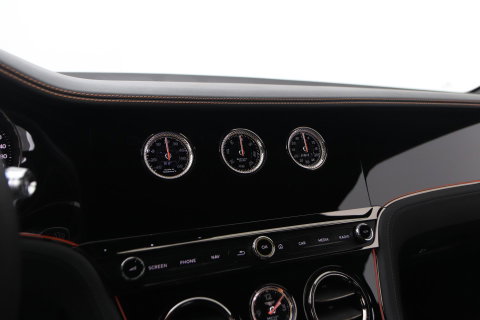 Bentley Continental GT GTC 4.0 V8 Hybrid Black Edition | Touring Specification | Rotating Display | Luchtvering | Massage+Ventilatie | Bang&Olufsen | 22 Inch