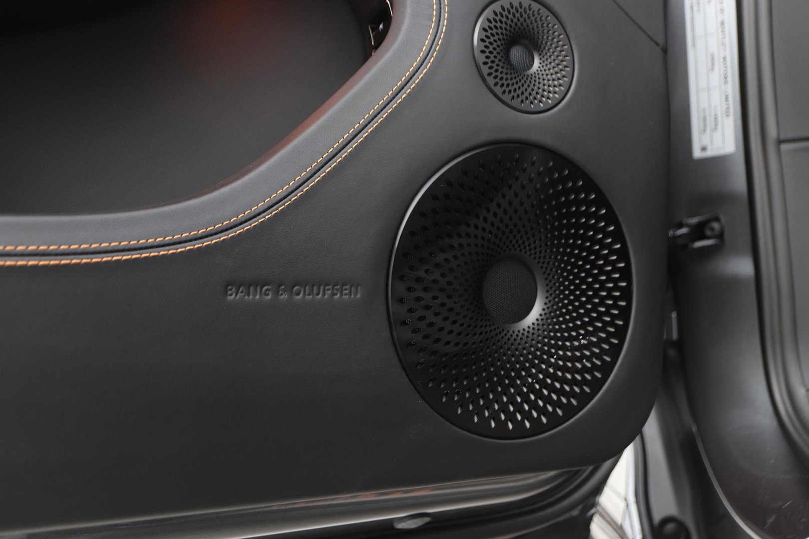 Bentley Continental GT GTC 4.0 V8 Hybrid Black Edition | Touring Specification | Rotating Display | Luchtvering | Massage+Ventilatie | Bang&Olufsen | 22 Inch