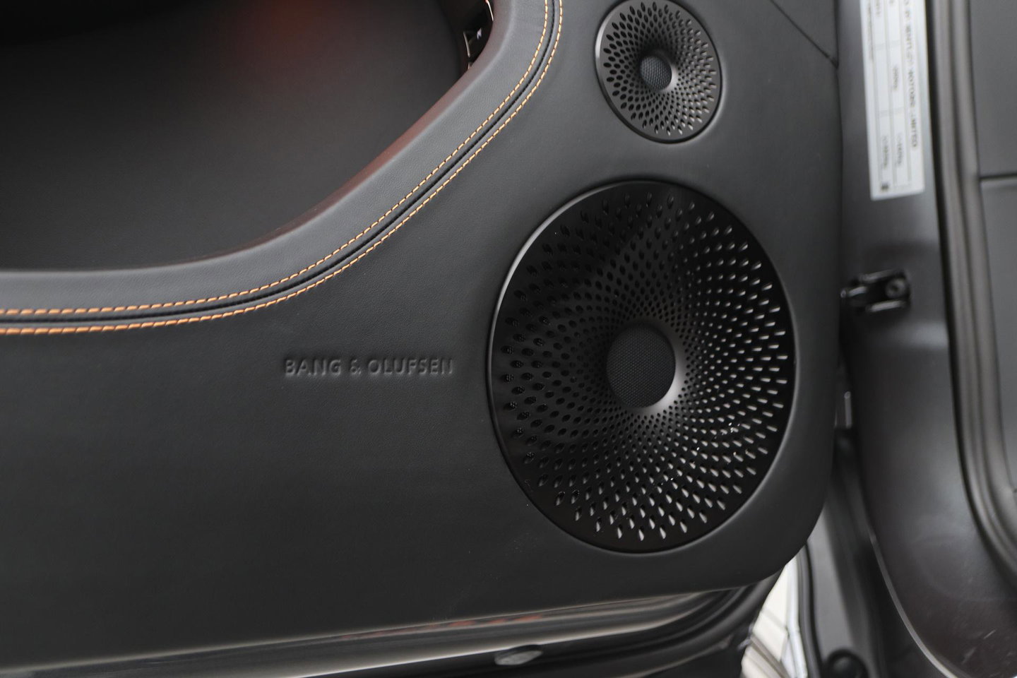 Bentley Continental GT GTC 4.0 V8 Hybrid Black Edition | Touring Specification | Rotating Display | Luchtvering | Massage+Ventilatie | Bang&Olufsen | 22 Inch