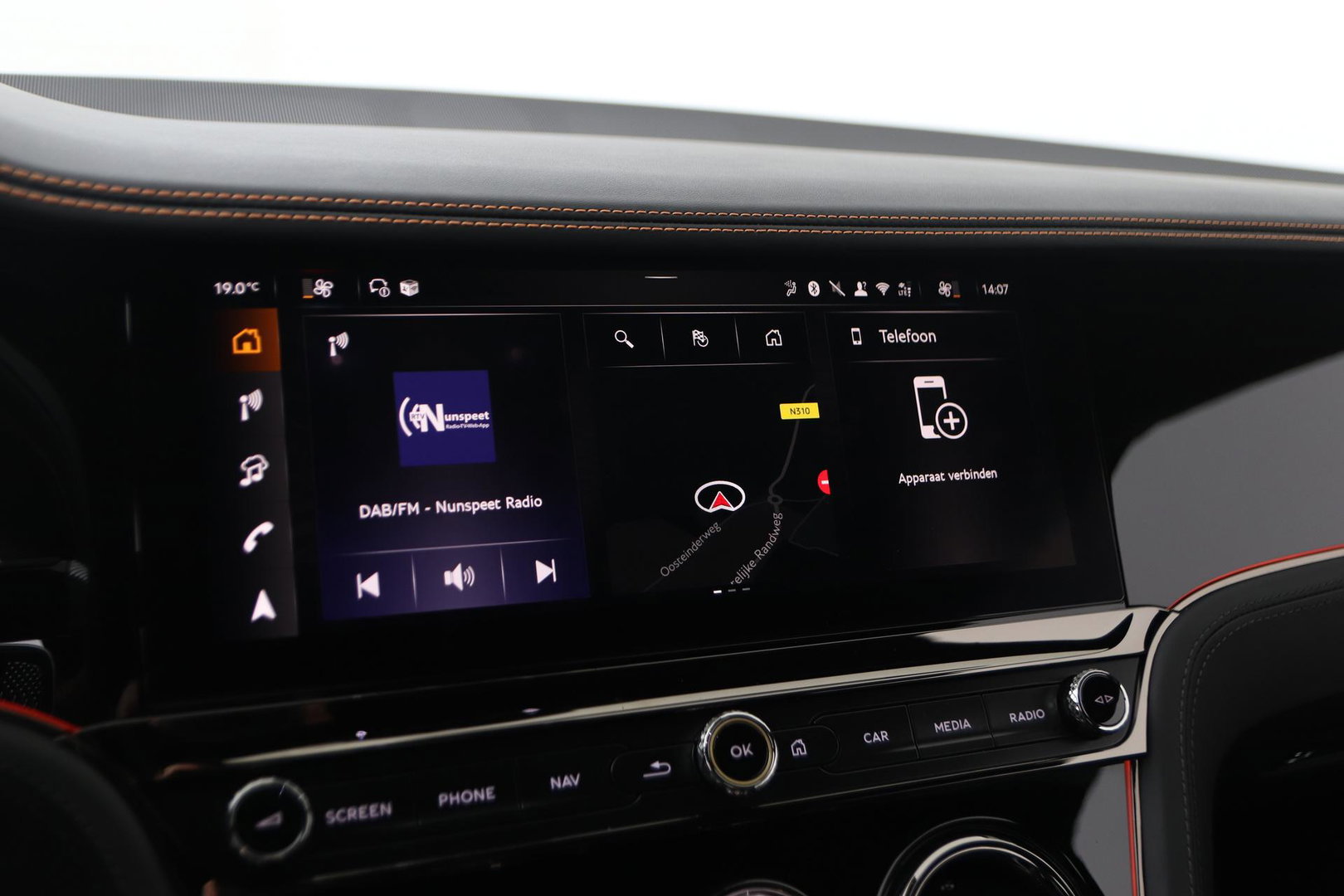 Bentley Continental GT GTC 4.0 V8 Hybrid Black Edition | Touring Specification | Rotating Display | Luchtvering | Massage+Ventilatie | Bang&Olufsen | 22 Inch