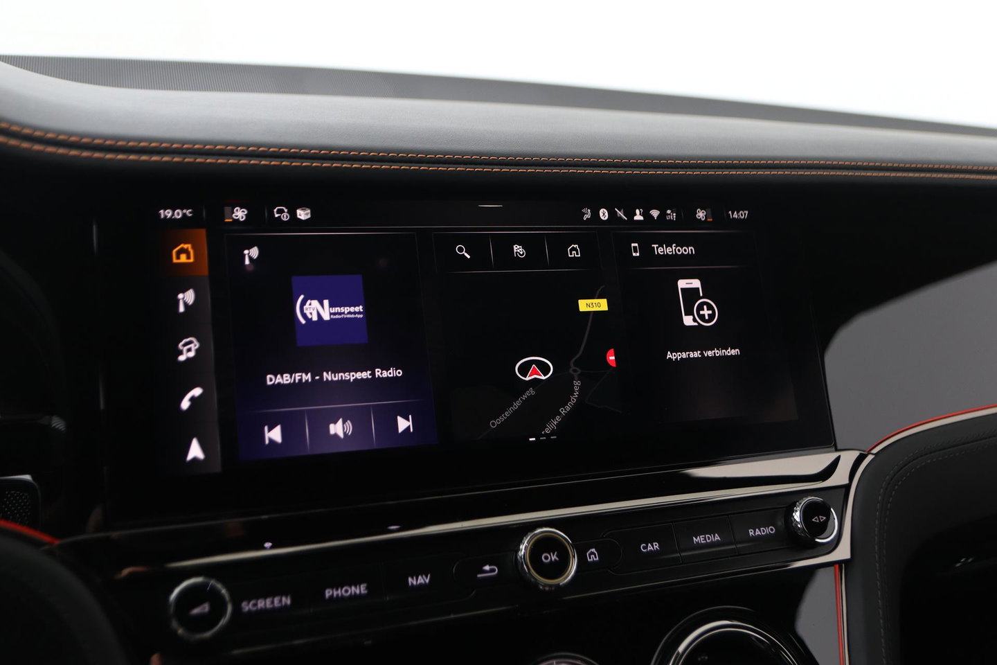 Bentley Continental GT GTC 4.0 V8 Hybrid Black Edition | Touring Specification | Rotating Display | Luchtvering | Massage+Ventilatie | Bang&Olufsen | 22 Inch