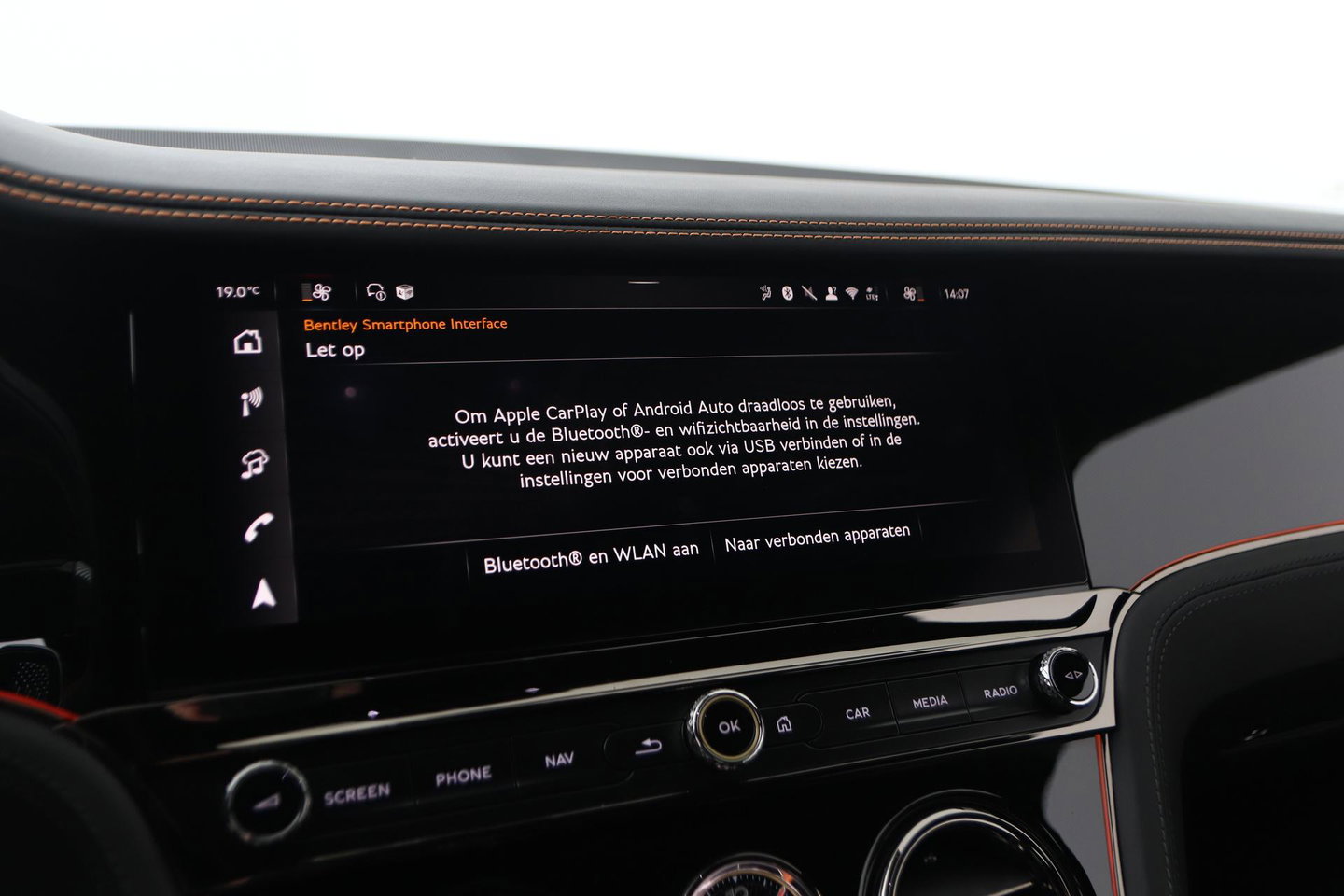Bentley Continental GT GTC 4.0 V8 Hybrid Black Edition | Touring Specification | Rotating Display | Luchtvering | Massage+Ventilatie | Bang&Olufsen | 22 Inch