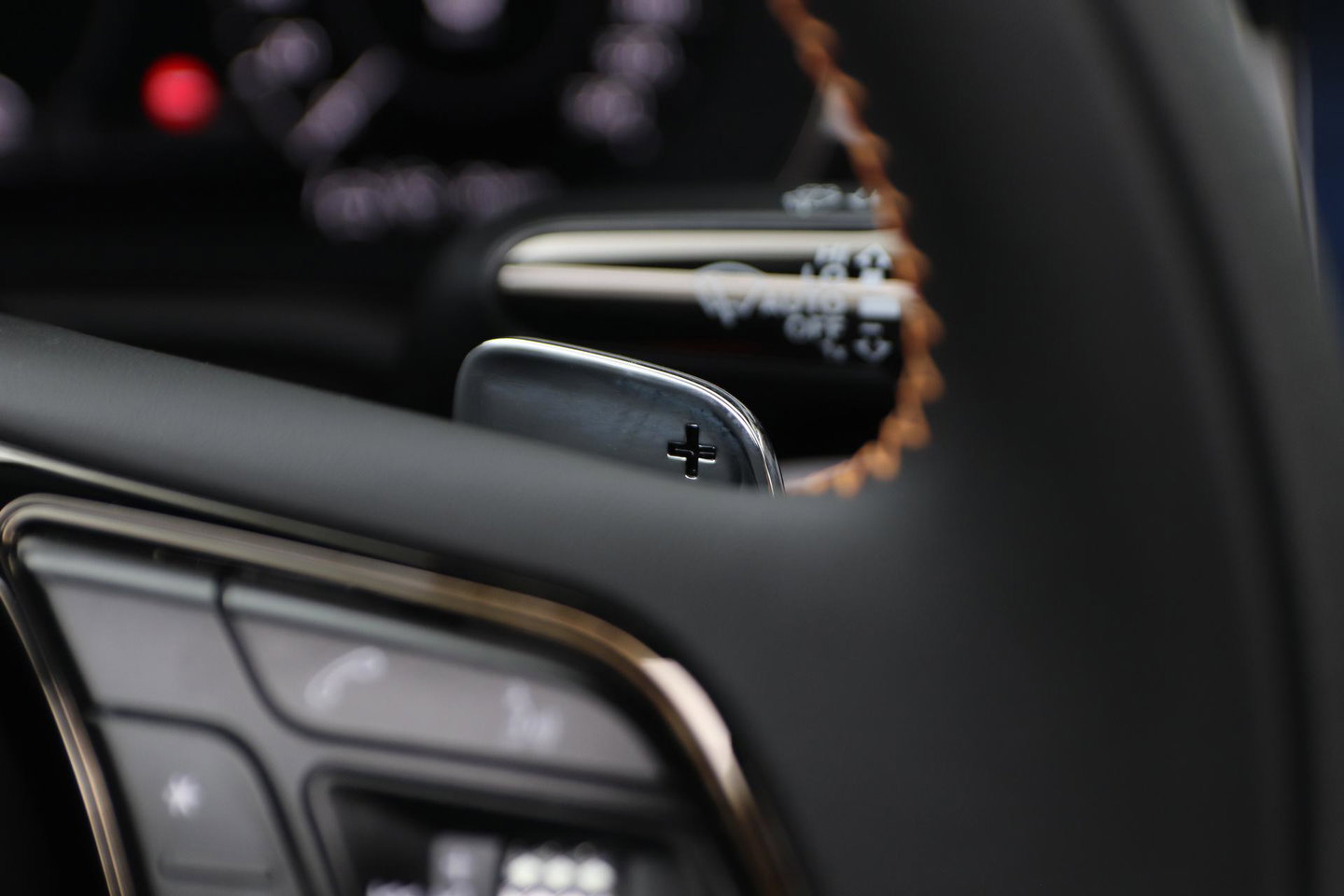 Bentley Continental GT GTC 4.0 V8 Hybrid Black Edition | Touring Specification | Rotating Display | Luchtvering | Massage+Ventilatie | Bang&Olufsen | 22 Inch