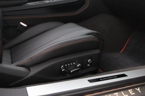 Bentley Continental GT GTC 4.0 V8 Hybrid Black Edition | Touring Specification | Rotating Display | Luchtvering | Massage+Ventilatie | Bang&Olufsen | 22 Inch