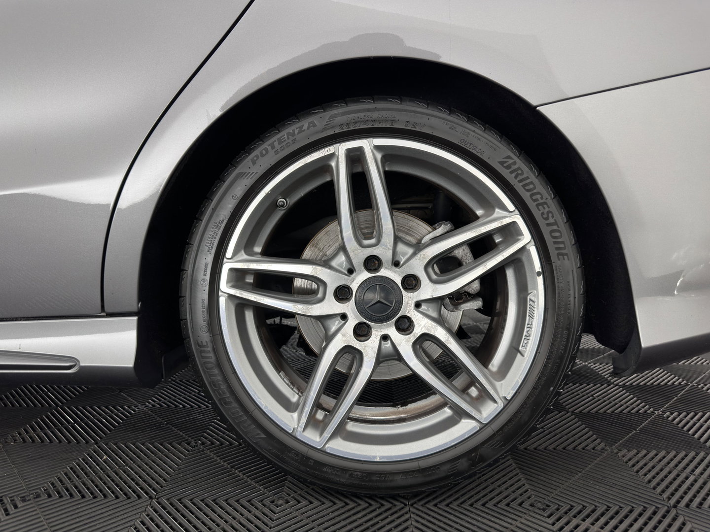 Mercedes-Benz CLA-Klasse Shooting Brake 180 AMG-Styling Business Solution Aut. *LEATHER-MICROFIBRE | FULL-LED | HEATED-SPORTSEATS | AMBIENTLIGHT | NAVI-FULLMAP | CAMERA | PRIVACY-GLASS | DYNAMIC-SELECT | SHIFTPADDLES | 18''ALU*