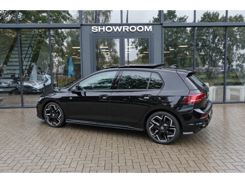 Volkswagen Golf 1.5 eTSI R-Line Edition PANO KEYLESS HUD