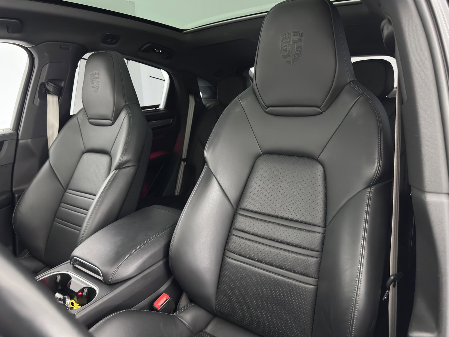Porsche Cayenne Coupé 3.0 E-Hybrid Platinum Edition *AUT | PANO | LEATHER | FULL-LED | MEMORY-PACK |  TOPVIEW | SPORTSEATS | DAB | NAVI-FULLAMP | PRIVACY-GLASS | SHIFTPADDLES | TOWBAR | 22''ich*