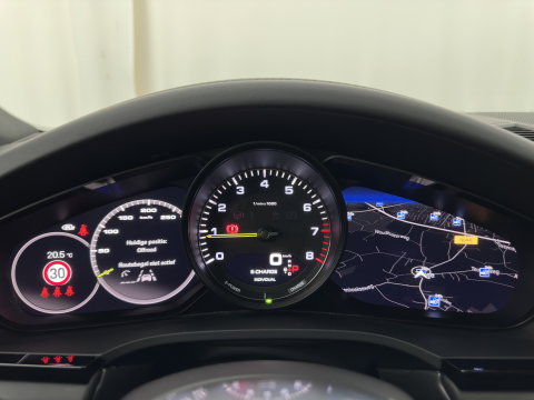 Porsche Cayenne Coupé 3.0 E-Hybrid Platinum Edition *AUT | PANO | LEATHER | FULL-LED | MEMORY-PACK |  TOPVIEW | SPORTSEATS | DAB | NAVI-FULLAMP | PRIVACY-GLASS | SHIFTPADDLES | TOWBAR | 22''ich*