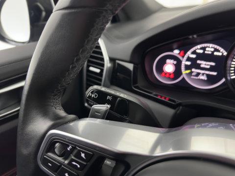 Porsche Cayenne Coupé 3.0 E-Hybrid Platinum Edition *AUT | PANO | LEATHER | FULL-LED | MEMORY-PACK |  TOPVIEW | SPORTSEATS | DAB | NAVI-FULLAMP | PRIVACY-GLASS | SHIFTPADDLES | TOWBAR | 22''ich*