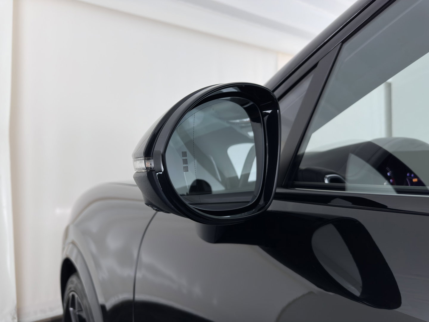 Porsche Cayenne Coupé 3.0 E-Hybrid Platinum Edition *AUT | PANO | LEATHER | FULL-LED | MEMORY-PACK |  TOPVIEW | SPORTSEATS | DAB | NAVI-FULLAMP | PRIVACY-GLASS | SHIFTPADDLES | TOWBAR | 22''ich*