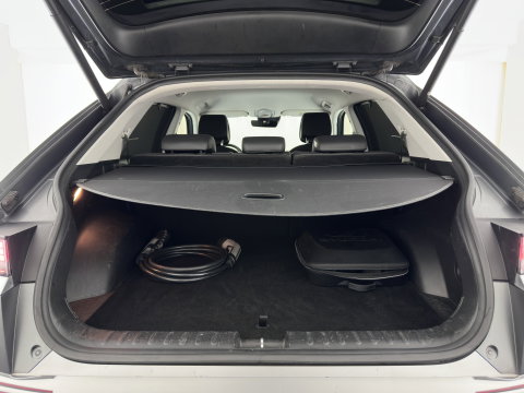 Hyundai IONIQ 5 Lounge 77.4 kWh (INCL-BTW) *AUT | HEATPUMP | LEATHER | BOSE-SOUND | FULL-LED | ADAPTIVE-CRUISE | BLINDSPOT | DIGI-COCKPIT | AMBIENTLIGHT | DAB | SHIFTPADDLES | HEAD-UP | NAVI-FULLMAP | KEYLESS | 20 INCH*