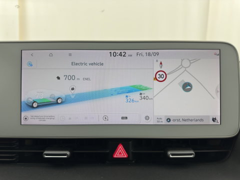 Hyundai IONIQ 5 Lounge 77.4 kWh (INCL-BTW) *AUT | HEATPUMP | LEATHER | BOSE-SOUND | FULL-LED | ADAPTIVE-CRUISE | BLINDSPOT | DIGI-COCKPIT | AMBIENTLIGHT | DAB | SHIFTPADDLES | HEAD-UP | NAVI-FULLMAP | KEYLESS | 20 INCH*