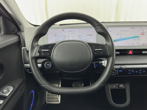 Hyundai IONIQ 5 Lounge 77.4 kWh (INCL-BTW) *AUT | HEATPUMP | LEATHER | BOSE-SOUND | FULL-LED | ADAPTIVE-CRUISE | BLINDSPOT | DIGI-COCKPIT | AMBIENTLIGHT | DAB | SHIFTPADDLES | HEAD-UP | NAVI-FULLMAP | KEYLESS | 20 INCH*