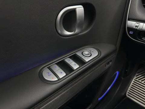 Hyundai IONIQ 5 Lounge 77.4 kWh (INCL-BTW) *AUT | HEATPUMP | LEATHER | BOSE-SOUND | FULL-LED | ADAPTIVE-CRUISE | BLINDSPOT | DIGI-COCKPIT | AMBIENTLIGHT | DAB | SHIFTPADDLES | HEAD-UP | NAVI-FULLMAP | KEYLESS | 20 INCH*