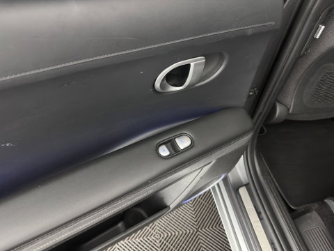 Hyundai IONIQ 5 Lounge 77.4 kWh (INCL-BTW) *AUT | HEATPUMP | LEATHER | BOSE-SOUND | FULL-LED | ADAPTIVE-CRUISE | BLINDSPOT | DIGI-COCKPIT | AMBIENTLIGHT | DAB | SHIFTPADDLES | HEAD-UP | NAVI-FULLMAP | KEYLESS | 20 INCH*