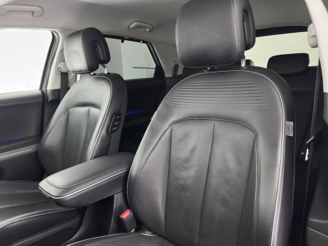 Hyundai IONIQ 5 Lounge 77.4 kWh (INCL-BTW) *AUT | HEATPUMP | LEATHER | BOSE-SOUND | FULL-LED | ADAPTIVE-CRUISE | BLINDSPOT | DIGI-COCKPIT | AMBIENTLIGHT | DAB | SHIFTPADDLES | HEAD-UP | NAVI-FULLMAP | KEYLESS | 20 INCH*