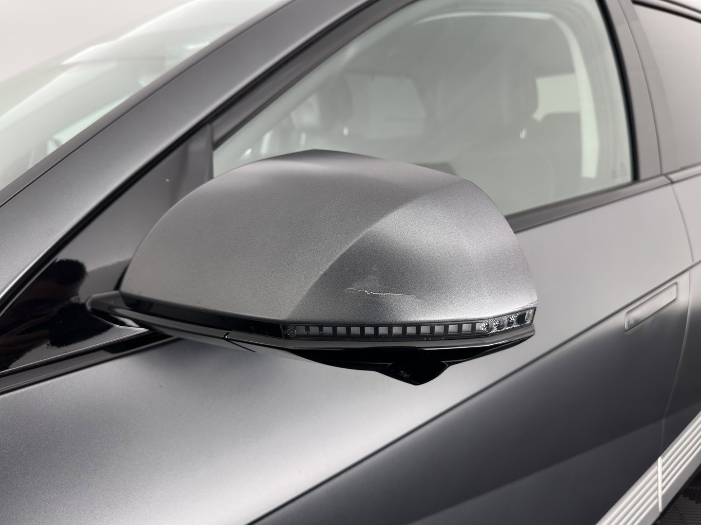 Hyundai IONIQ 5 Lounge 77.4 kWh (INCL-BTW) *AUT | HEATPUMP | LEATHER | BOSE-SOUND | FULL-LED | ADAPTIVE-CRUISE | BLINDSPOT | DIGI-COCKPIT | AMBIENTLIGHT | DAB | SHIFTPADDLES | HEAD-UP | NAVI-FULLMAP | KEYLESS | 20 INCH*