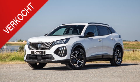 Peugeot e-2008 EV Allure 54 kWh ADAPTIVE CRUISE / CARPLAY / CAMERA / NAVI