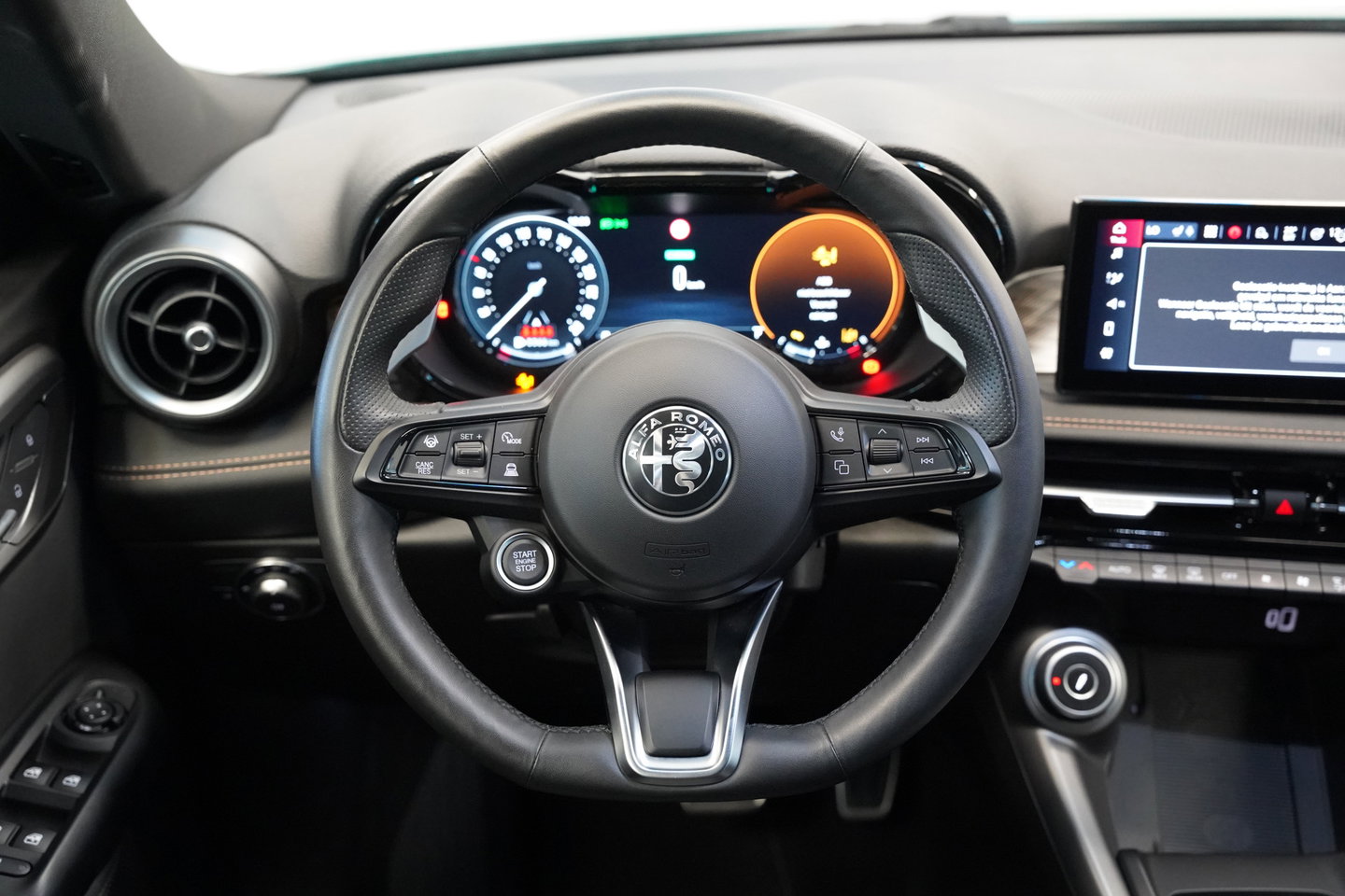 Alfa Romeo Tonale 1.5T Hybrid Sprint ACC PDC 360 Camera Leder NAP!