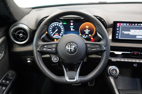 Alfa Romeo Tonale 1.5T Hybrid Sprint ACC PDC 360 Camera Leder NAP!
