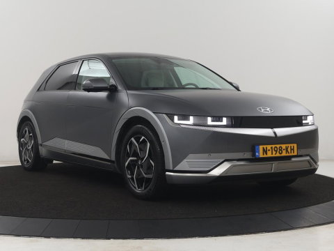 Hyundai IONIQ 5 Lounge 73kWh | SOH 96,2% | Leder | Memory | Stuur/stoel verwarming | Stoelventilatie | Adaptive cruise | Trekhaak | Head-up | 360 camera | Park assist | BOSE sound | Carplay