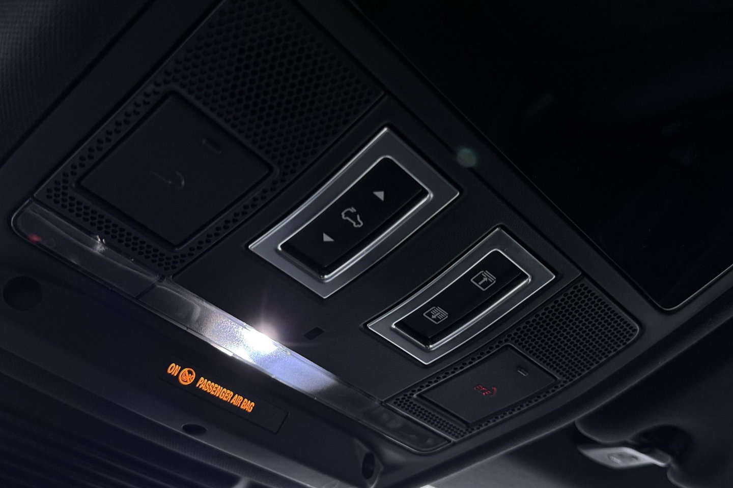Land Rover Range Rover Evoque P300e R-Dynamic HSE | Meridian | Schuifdak | Stoel- Stuurverwarming | 20 inch