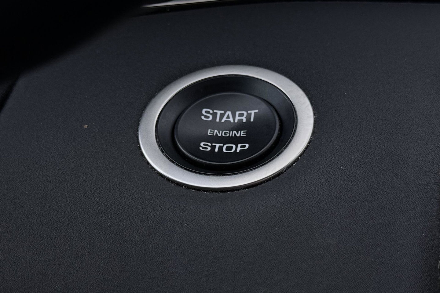 Land Rover Range Rover Evoque P300e R-Dynamic HSE | Meridian | Schuifdak | Stoel- Stuurverwarming | 20 inch