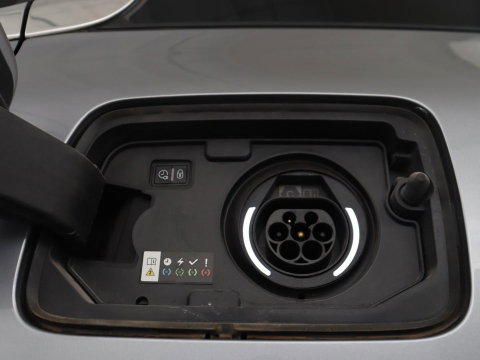 Citroën C5 1.6 Plug-in Hybrid 225 Business Plus | SOH 98,1% | Camera | Navigatie | Stoelverwarming | Apple carplay | DodeHoek ASS. |