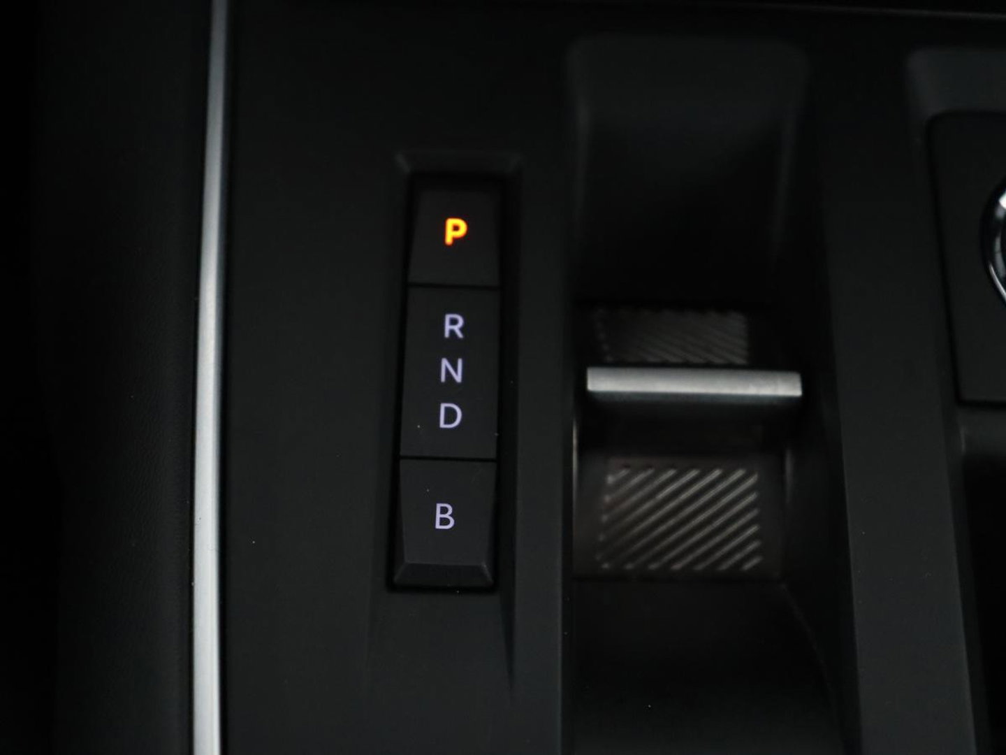 Citroën C5 1.6 Plug-in Hybrid 225 Business Plus | SOH 98,1% | Camera | Navigatie | Stoelverwarming | Apple carplay | DodeHoek ASS. |