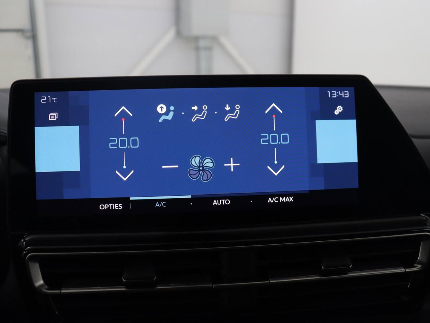 Citroën C5 1.6 Plug-in Hybrid 225 Business Plus | SOH 98,1% | Camera | Navigatie | Stoelverwarming | Apple carplay | DodeHoek ASS. |
