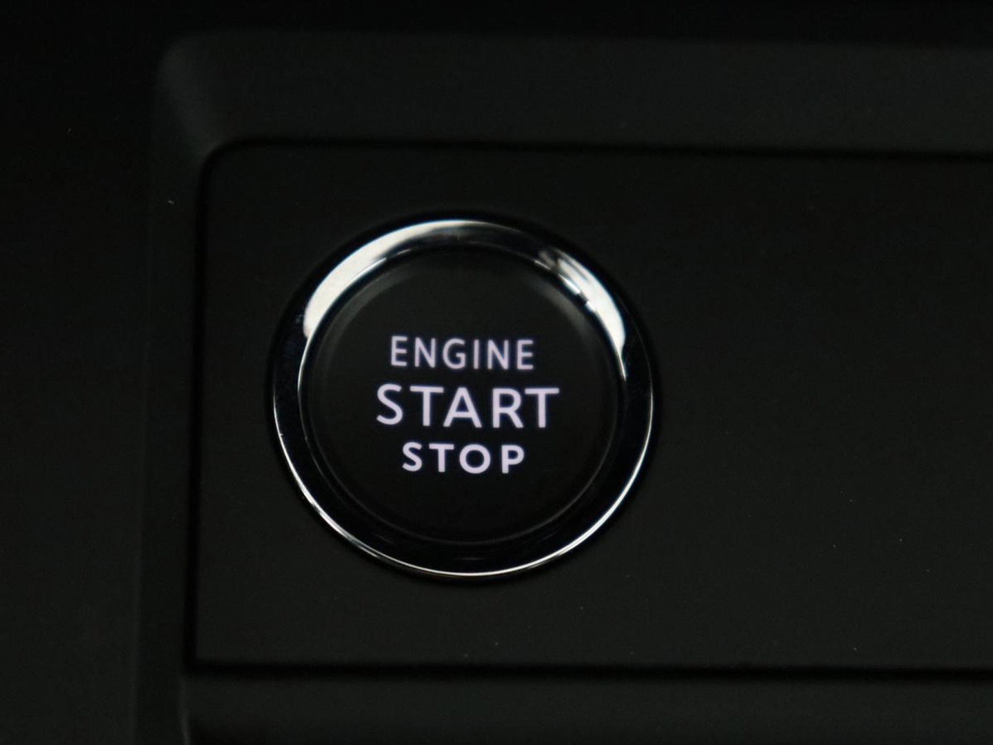 Citroën C5 1.6 Plug-in Hybrid 225 Business Plus | SOH 98,1% | Camera | Navigatie | Stoelverwarming | Apple carplay | DodeHoek ASS. |