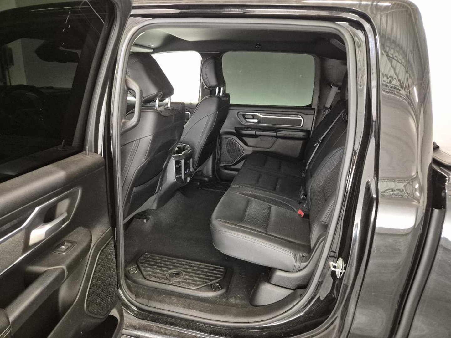 Dodge Ram 1500 4x4 Crew Cab LPG Marge (btw vrij) Blackout