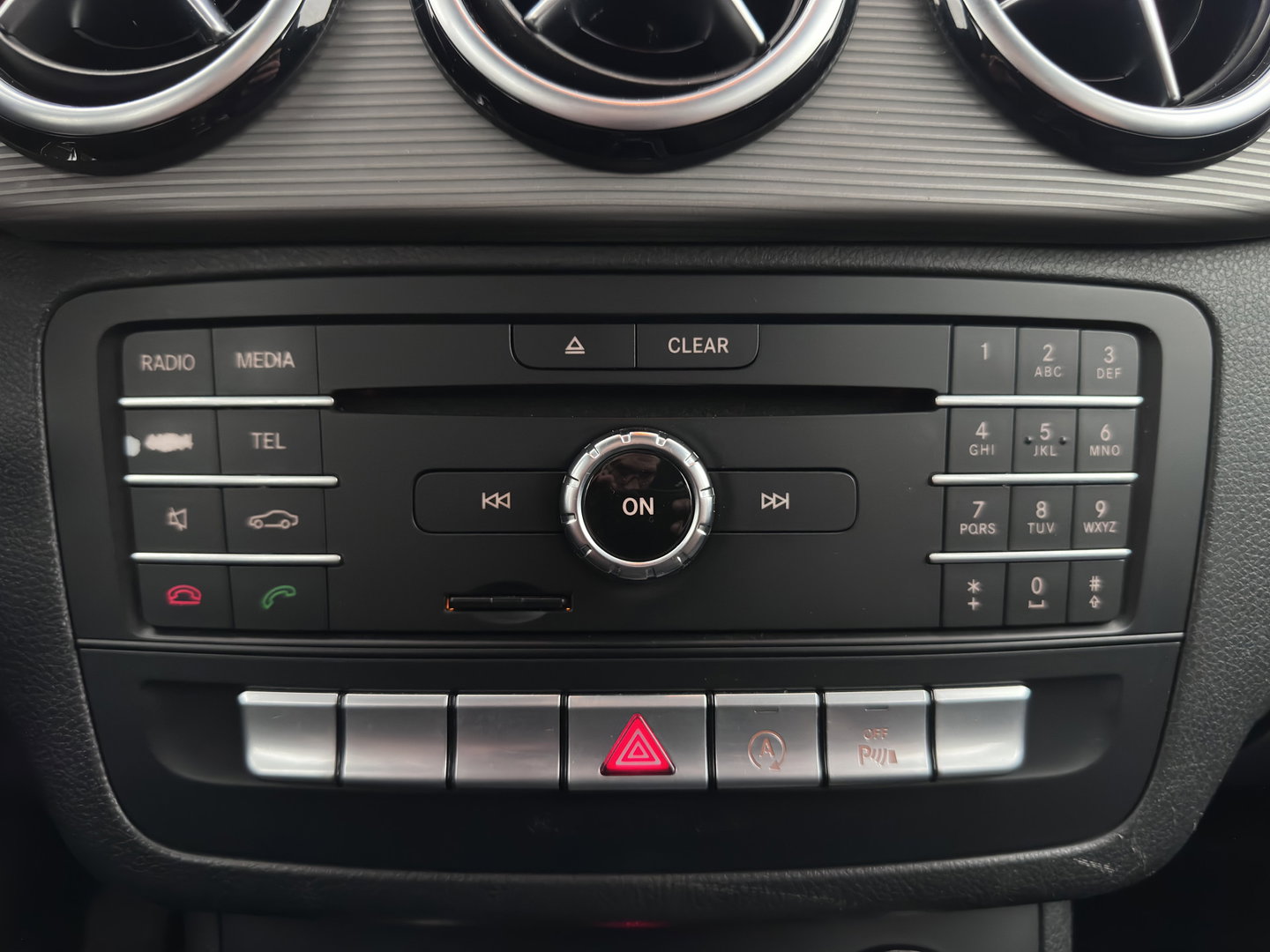 Mercedes-Benz B-Klasse 180 d Lease Edition Plus (INCL-BTW) * FULL-LED | SPORTSEATS | NAVI-FULLMAP | ECC | PDC | CRUISE | KEYLESS | 16''ALU*