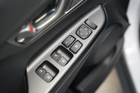 Hyundai Kona EV Comfort 64 kWh 3-Fase Warmtepomp Two-Tone Adaptive-Cruise Navigatie